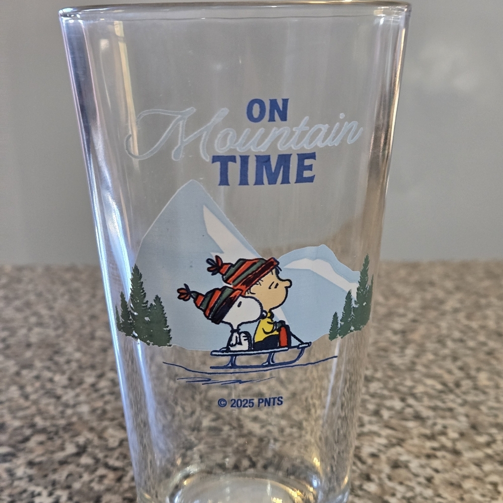 Snoopy 'On Mountain Time' Glass
